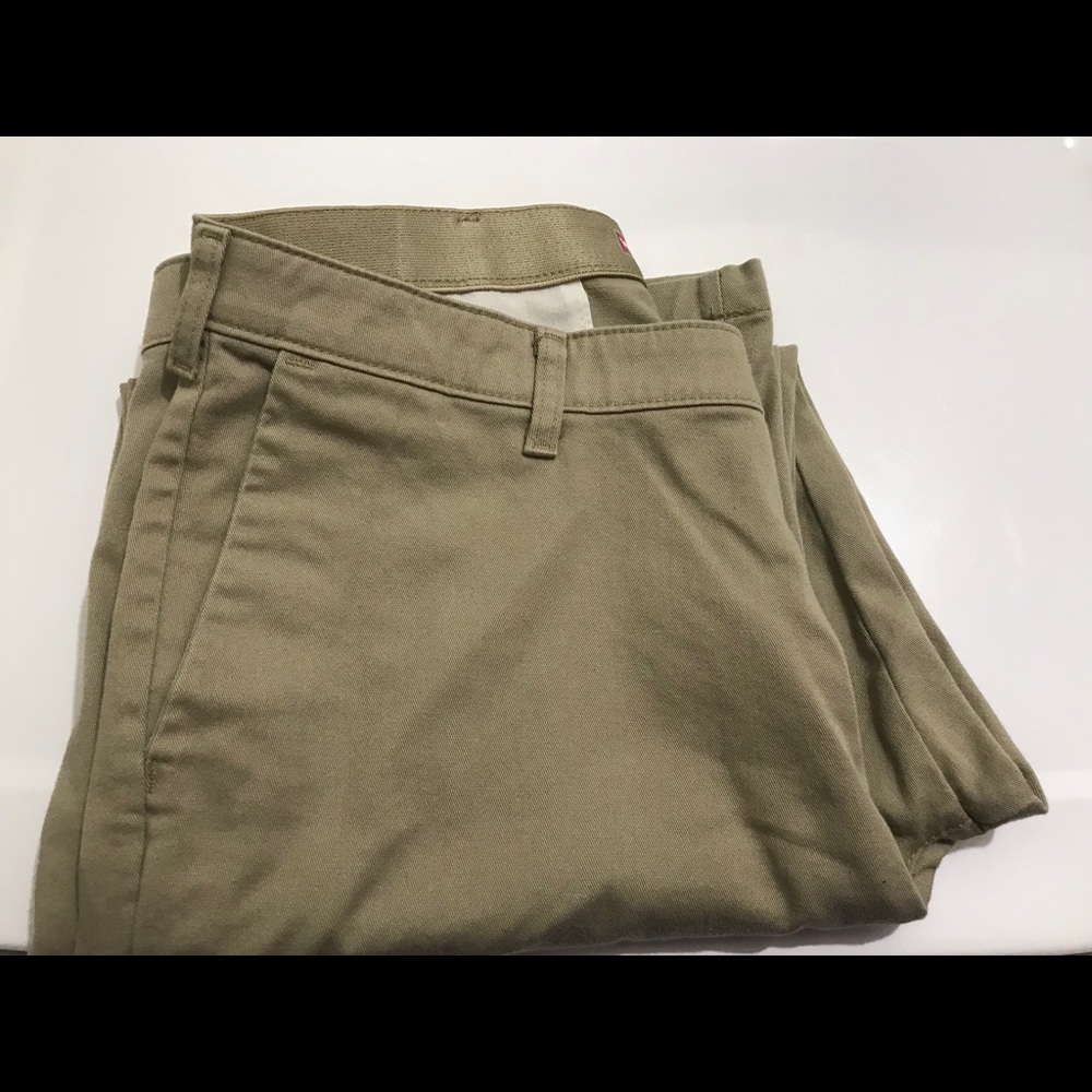 Wrangler Comfort Solution Elastic Waistband
